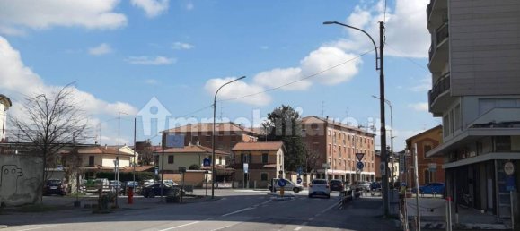 3 rooms Commercial property in Cento, Italy No. 11224 8