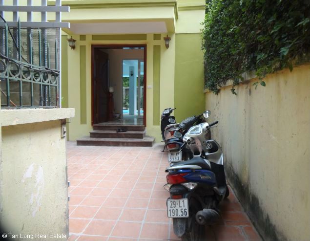 4 غرف نوم منزل في Tay Ho, Vietnam رقم 3662