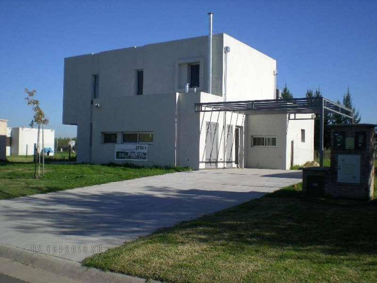 3 bedrooms House in Tigre, Argentina No. 82129