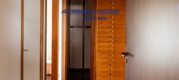 4 غرف نوم شقة في Milan, Italy رقم 243682 12