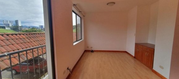 2 Schlafzimmer Eigentumswohnung in Santa Ana, Costa Rica, Nr. 1078 2