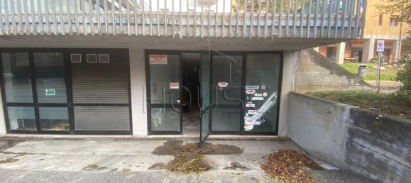 160m² Office in Città di Castello, Italy No. 381922 2