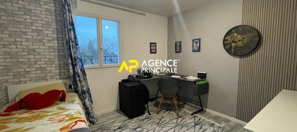 5 bedrooms House in Argenteuil, France No. 162892 11