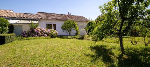 Casa de 3 dormitorios en Cenon, France No. 291927 3