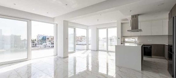 3 bedrooms Penthouse in Larnaca, Cyprus No. 17094 9
