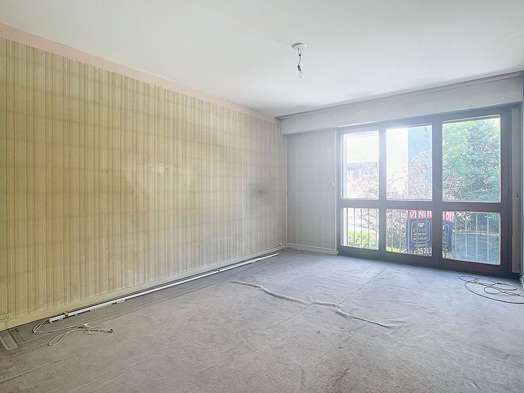 2 bedrooms Apartment in Villejuif, France No. 173022