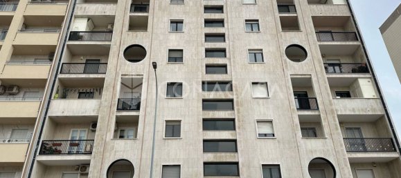 Квартира с 4 комнатами в Битонто, Италия № 21246 26