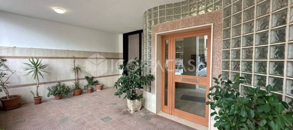 Квартира с 4 комнатами в Битонто, Италия № 21246 24