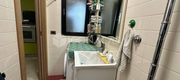 Квартира с 4 комнатами в Битонто, Италия № 21246 8