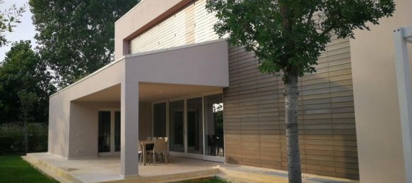 6 bedrooms Villa in Forte dei Marmi, Italy No. 122255 2