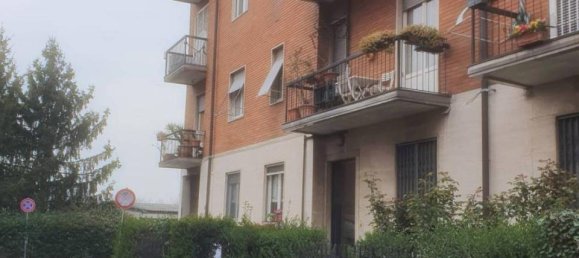 2 rooms Apartment in Baranzate, Italy No. 36147 17