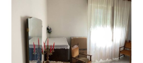 4 bedrooms House in Ostra, Italy No. 253198 6