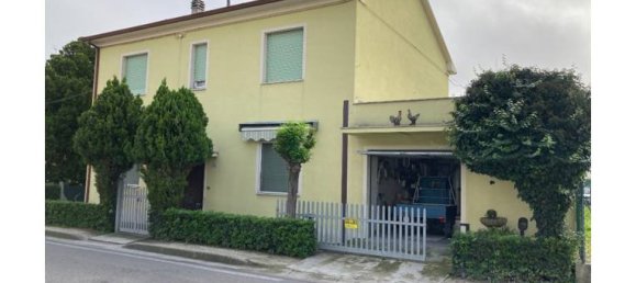 4 bedrooms House in Ostra, Italy No. 253198 7
