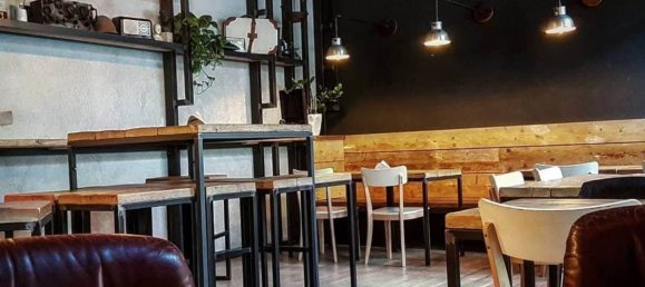 93m² Commercial property in Rome, Italy No. 260500 9