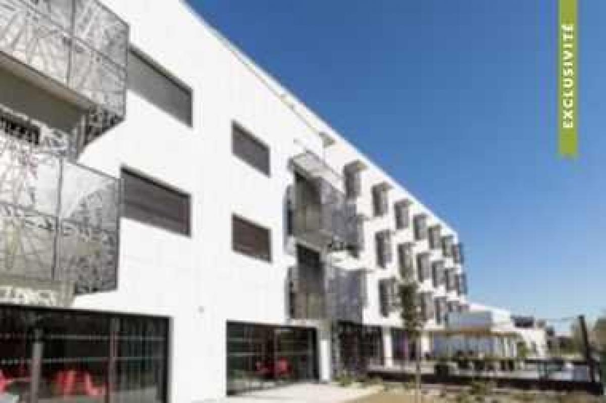 Studio in the Condo in Bordeaux, France No. 14381