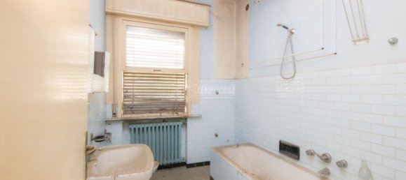 4 rooms House in Cesena, Italy No. 260557 13