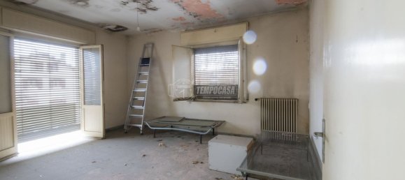 4 rooms House in Cesena, Italy No. 260557 10