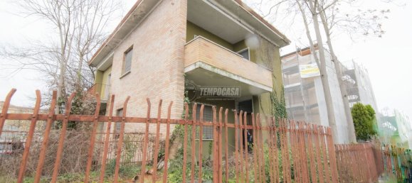4 rooms House in Cesena, Italy No. 260557 4