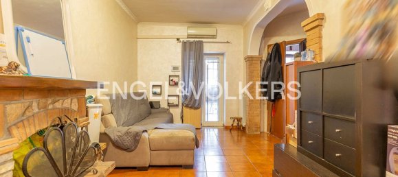 4 rooms House in Rome, Italy No. 128086 2
