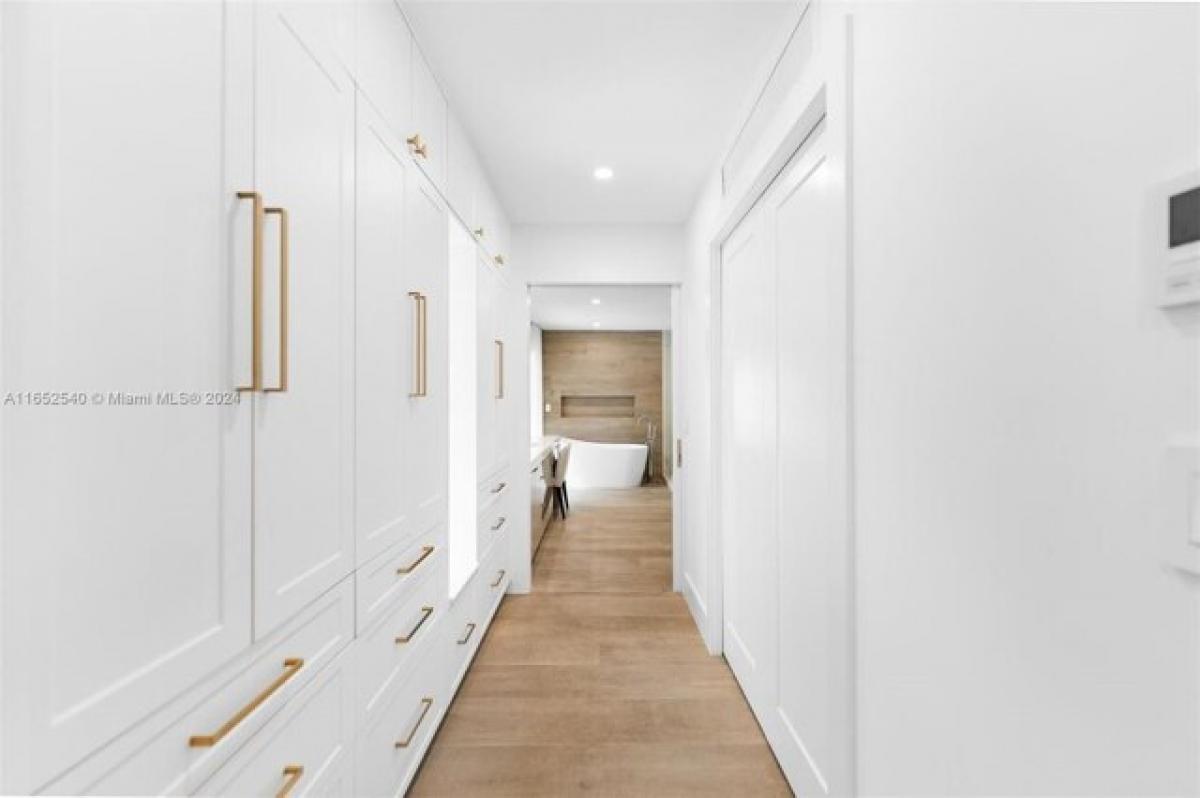 4 bedrooms House in Miami, USA No. 230721