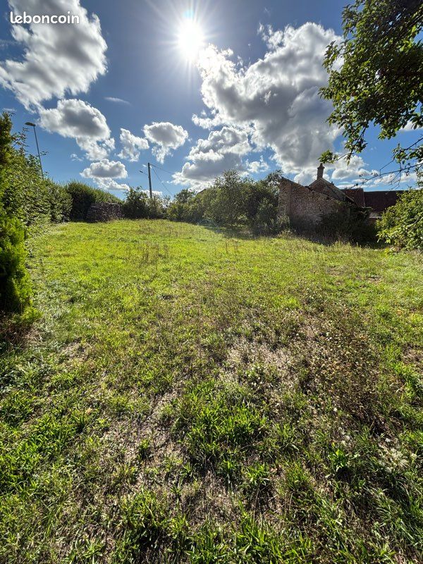  Land in Haute-Marne, France No. 327350