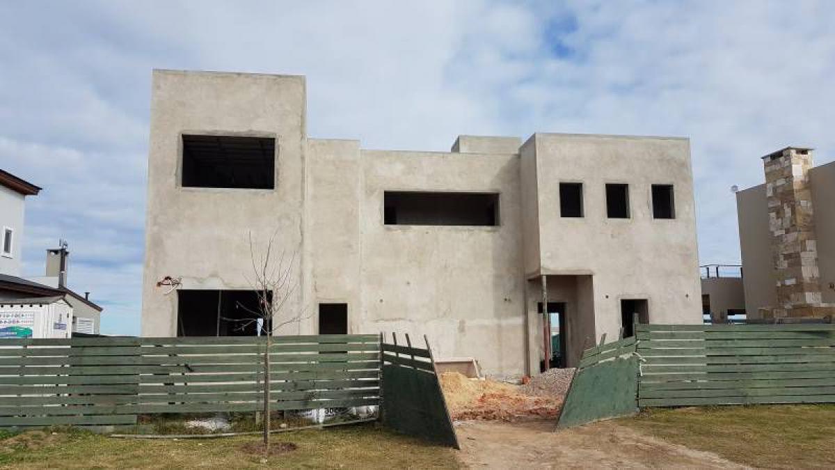 3 bedrooms House in Tigre, Argentina No. 55066