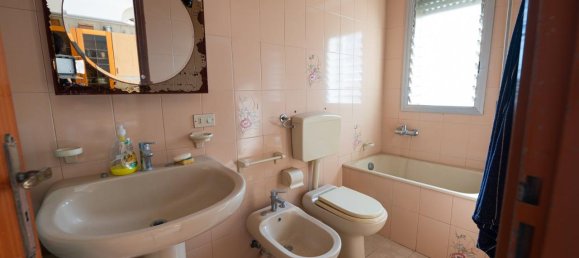 8 rooms House in Santa Croce Camerina, Italy No. 154112 19