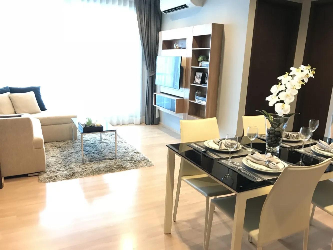 Condominio de 2 dormitorios en Sathon, Thailand No. 72063