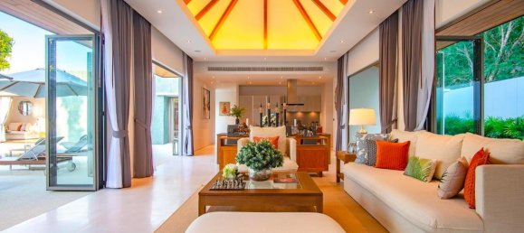 4 bedrooms Cafe / restaurant in Phuket, Thailand No. 6616 6