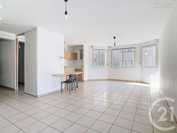 3 bedrooms Apartment in Nancy, France No. 309278