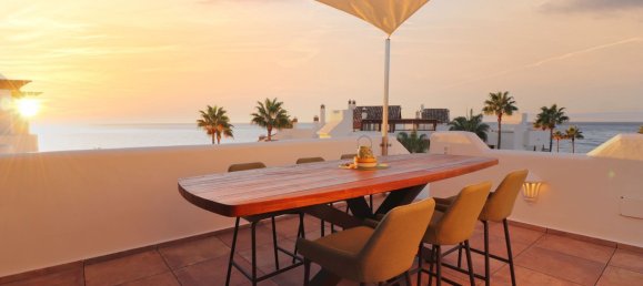 4 bedrooms Penthouse in Estepona, Spain No. 45434 4