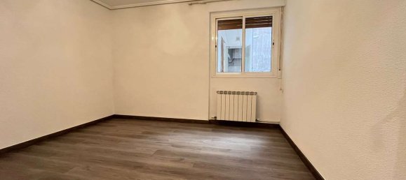 Квартира с 3 спальнями в Калатаюд, Испания № 179785 17