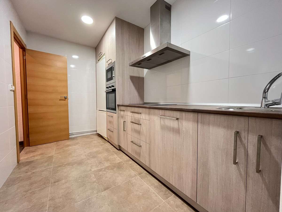 Квартира с 3 спальнями в Калатаюд, Испания № 179785