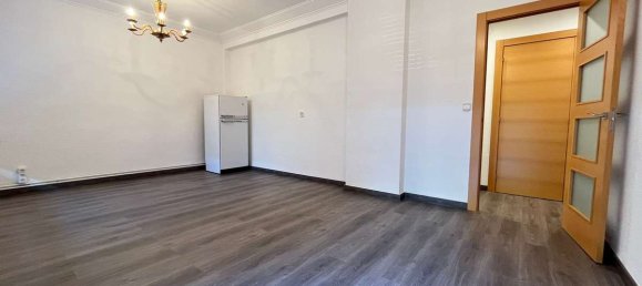 Квартира с 3 спальнями в Калатаюд, Испания № 179785 11