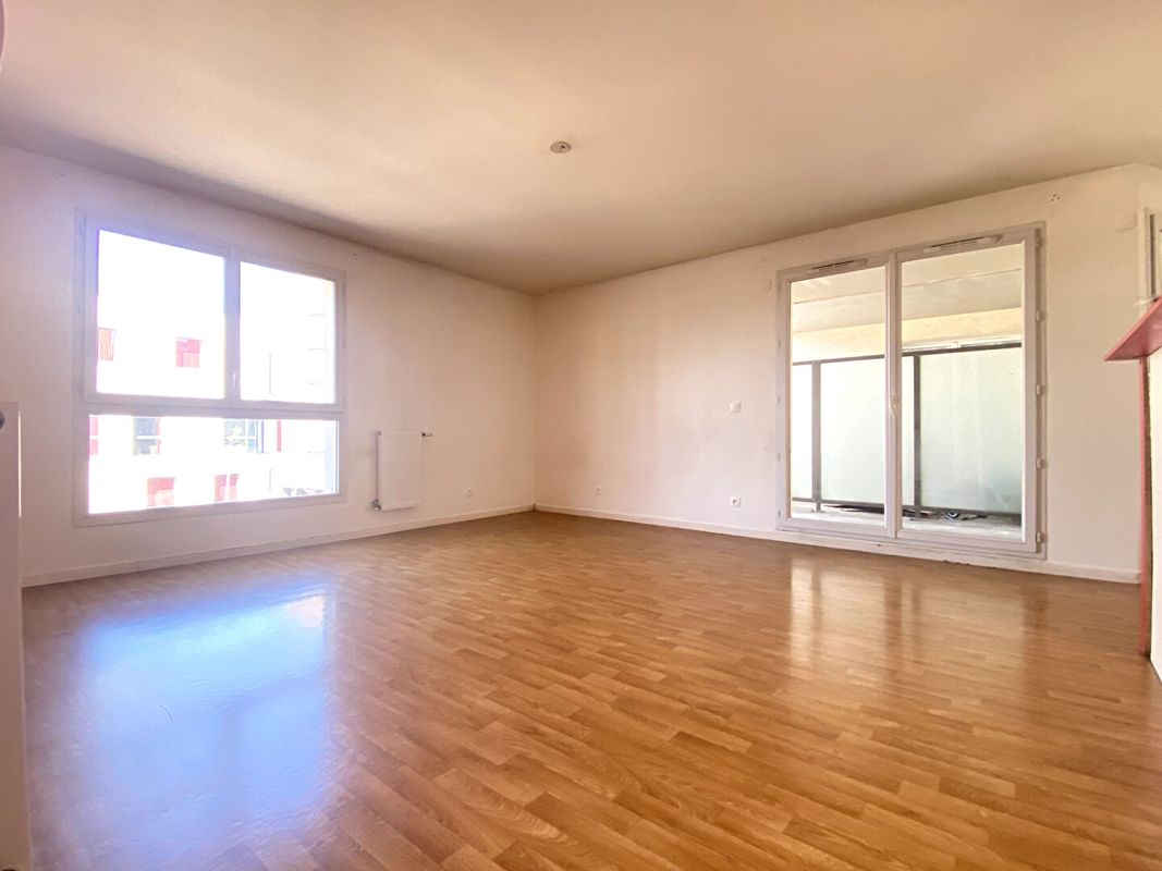 Apartamento T2 em Bobigny, France N.º 189283