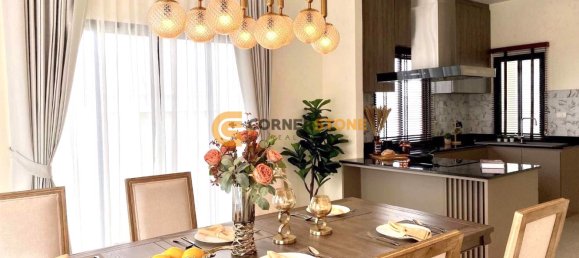 225m² House in Bang Sare, Thailand No. 26895 7