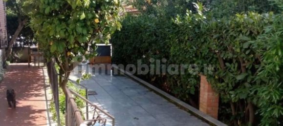 3 Schlafzimmer Haus in Carrara, Italy, Nr. 51180 2