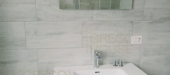 3-salle Appartement à Gallarate, Italy No. 5466 12