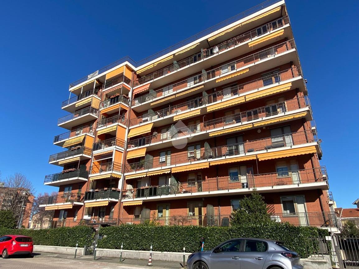 2 rooms Penthouse in Grugliasco, Italy No. 9207