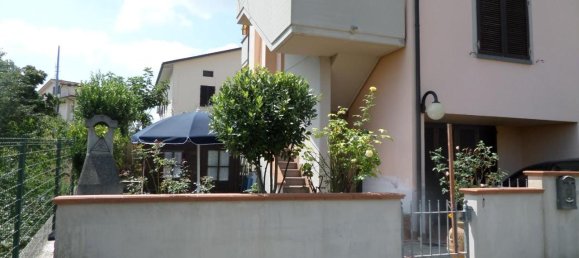 Квартира с 5 комнатами в Монтополи ин Валь д’Арно, Италия № 117486 30