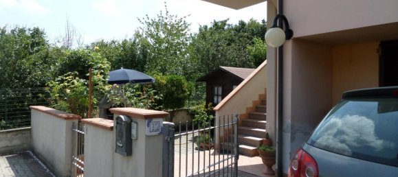 Квартира с 5 комнатами в Монтополи ин Валь д’Арно, Италия № 117486 29