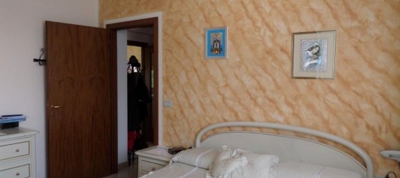 Квартира с 5 комнатами в Монтополи ин Валь д’Арно, Италия № 117486 24