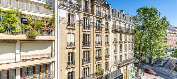 2 bedrooms Apartment in Paris, France No. 167435 5