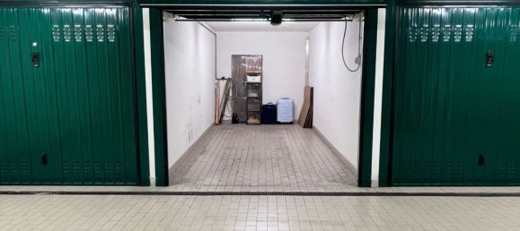 14m² Garage in Bologna, Italy No. 358659 10