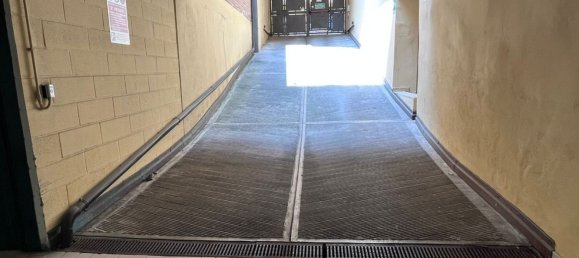 14m² Garage in Bologna, Italy No. 358659 4