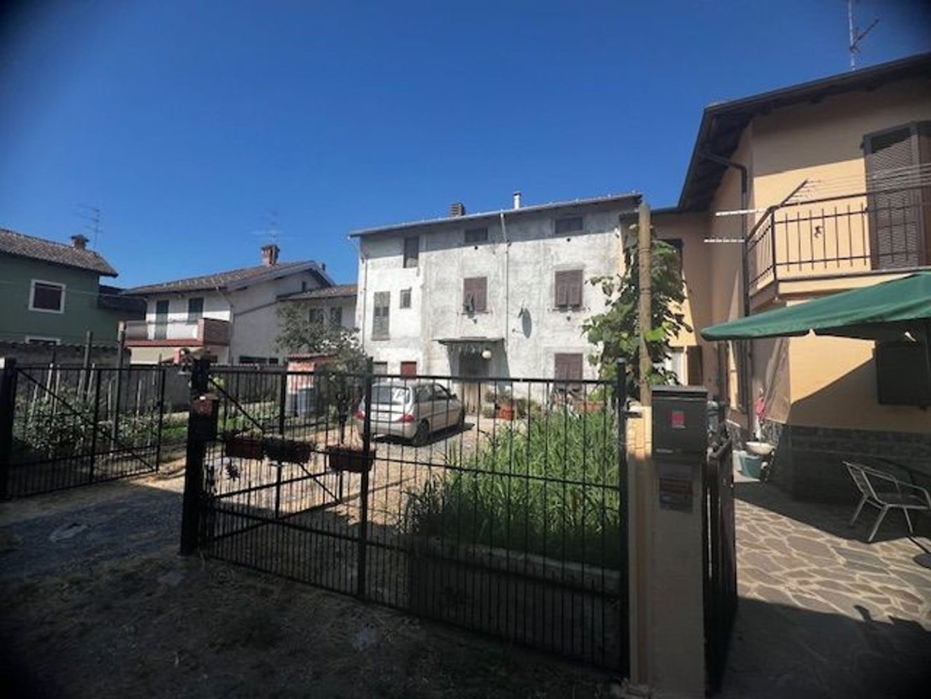 Casa de 7 habitaciónes en Basaluzzo, Italy No. 179411