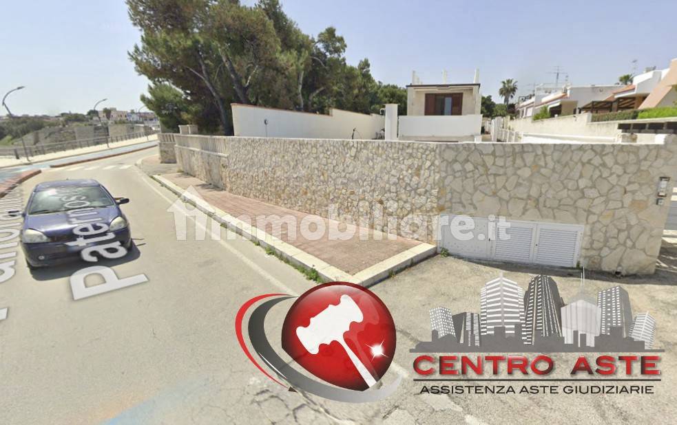 3 bedrooms Villa in Bisceglie, Italy No. 218719