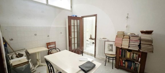 2 rooms Apartment in Bari, Italy No. 164194 5