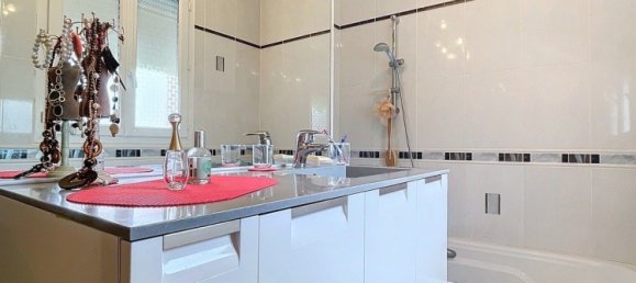 Дом с 3 спальнями в Куллон, Франция № 61519 18