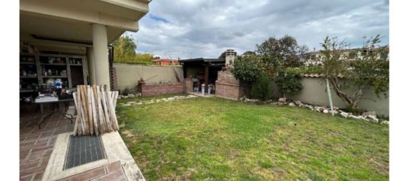 Дом с 3 комнатами в Помеция, Италия № 12627 28